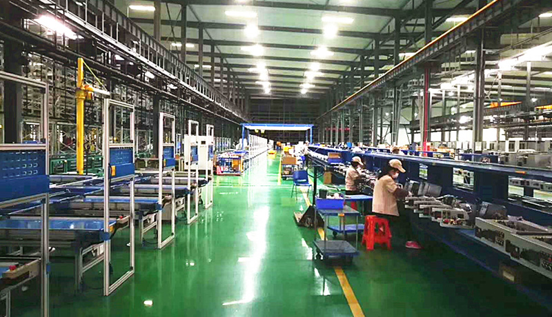 >上下同欲，沖鋒一線！